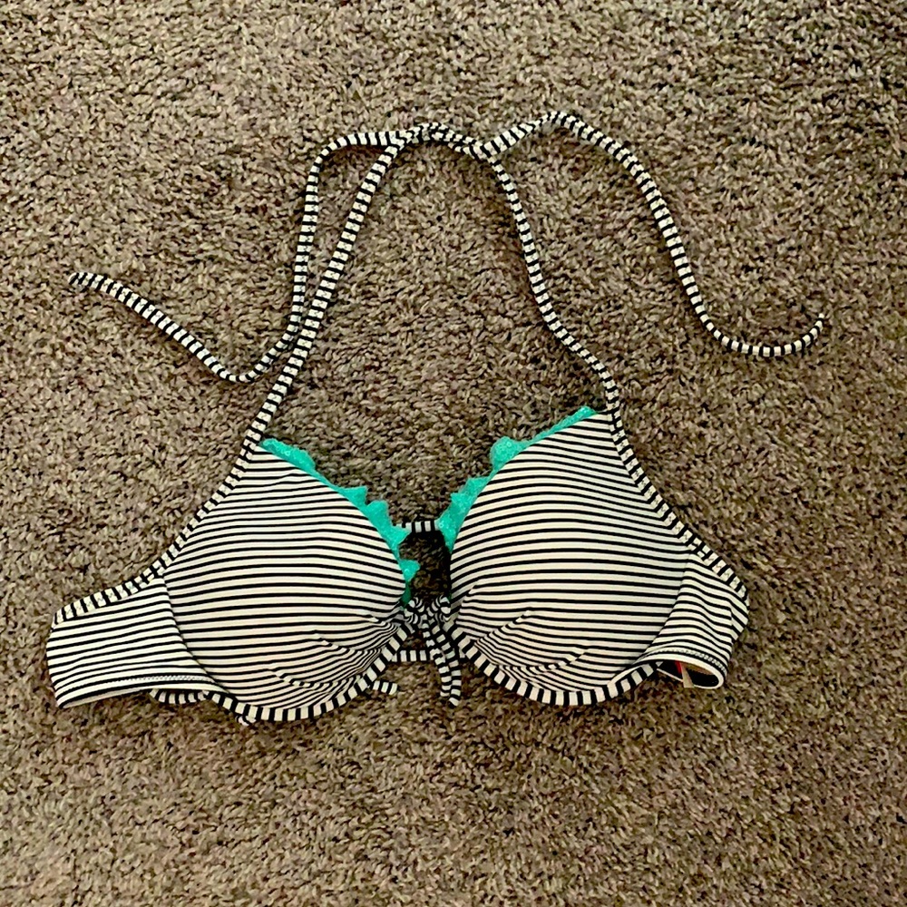 Victoria’s Secret Push Up Bikini Top 34C EUC